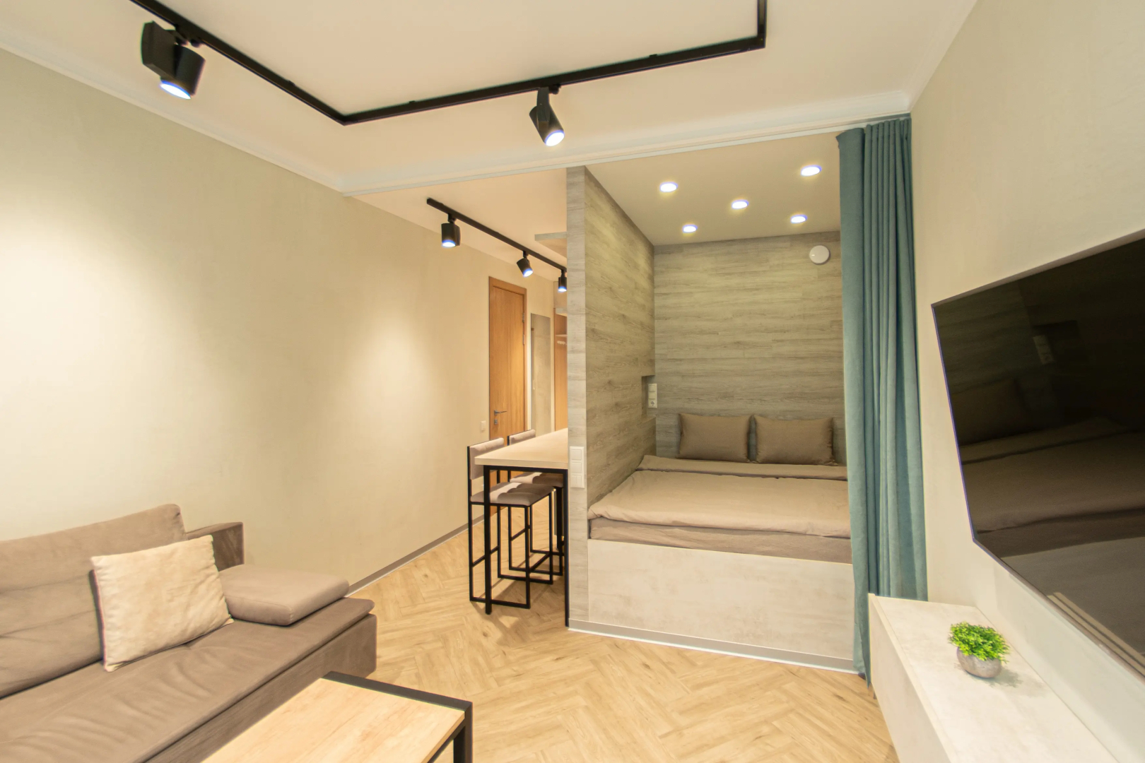 Квартира на Братской 16 Лофт