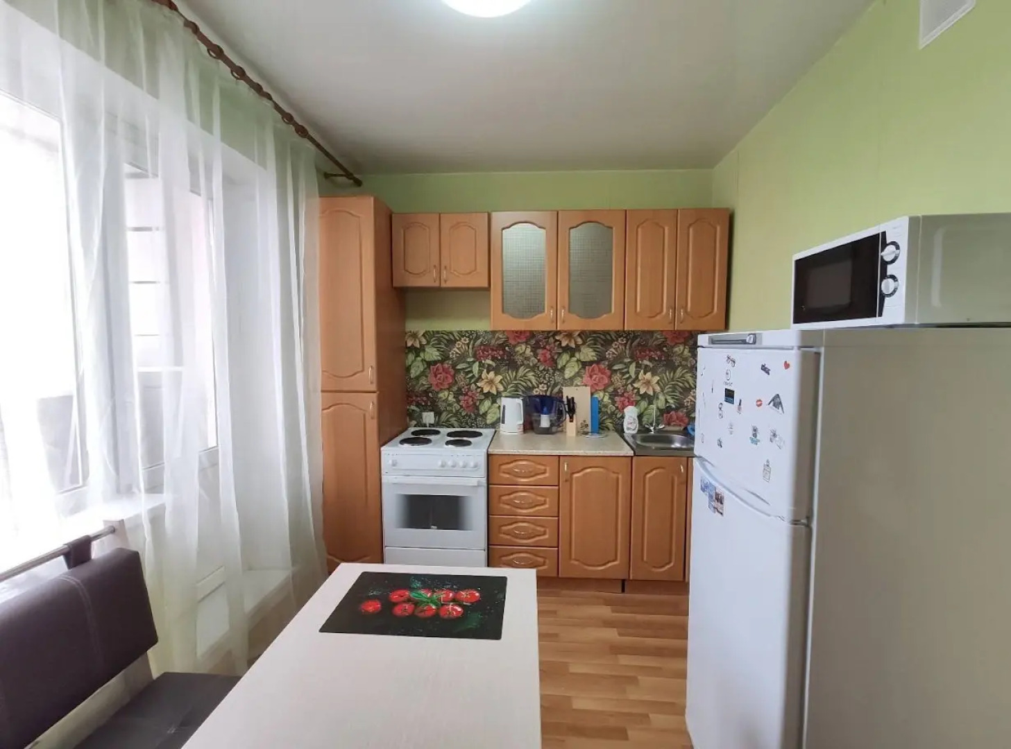 Квартира рядом с Мнтк им. Федорова и Ск Заря