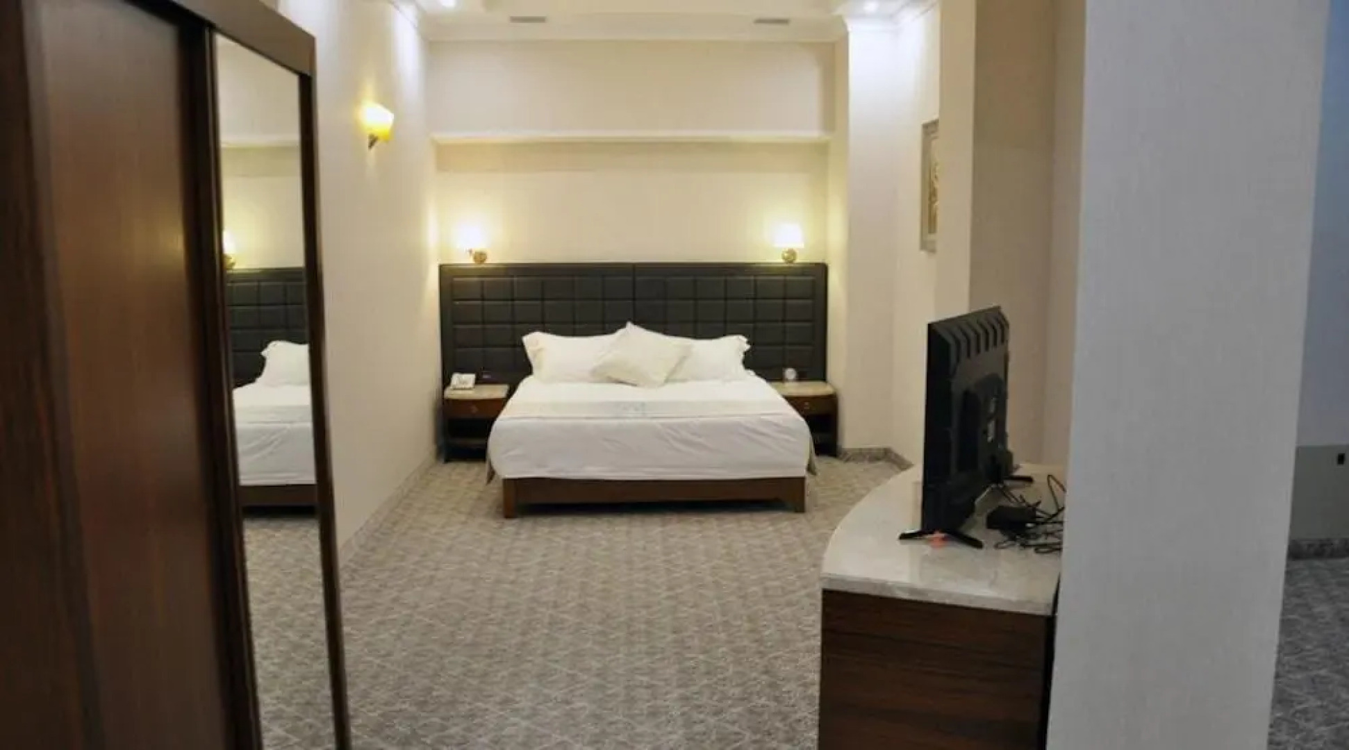 Parliament Palace Hotel