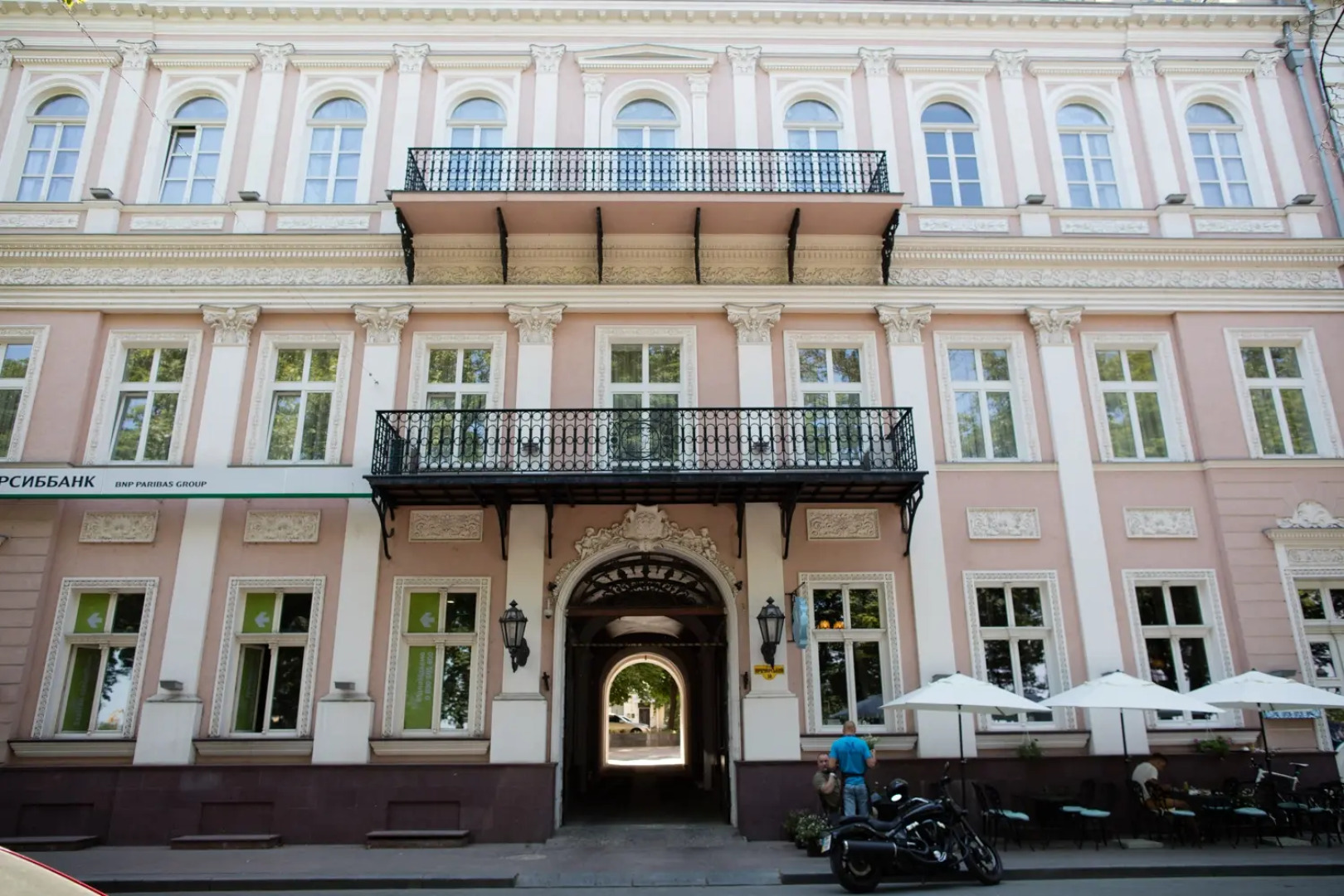 Гостиница De Versal