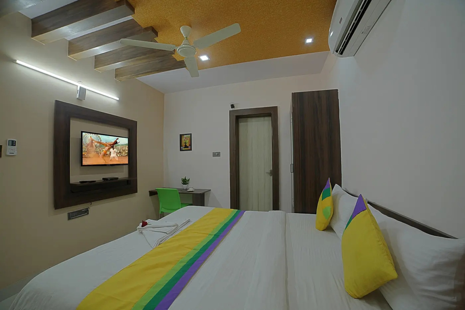 Отель Sai Swetha Grands