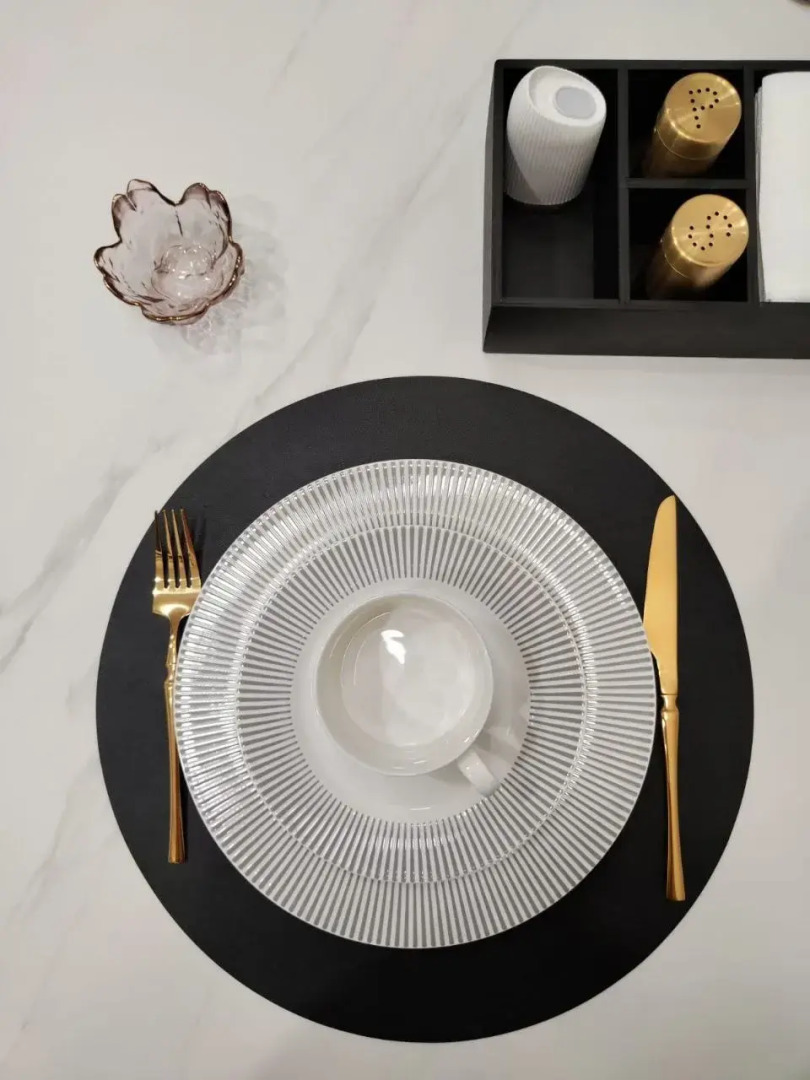 Апартаменты Элегантные Двухкомнатные в Амалиенау