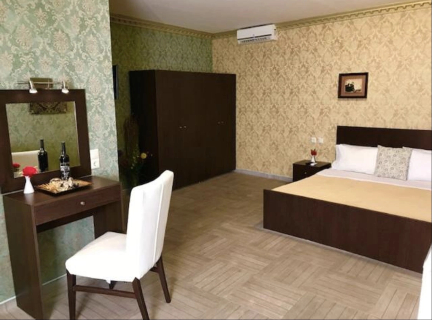Отель Paradice Luxury Suites