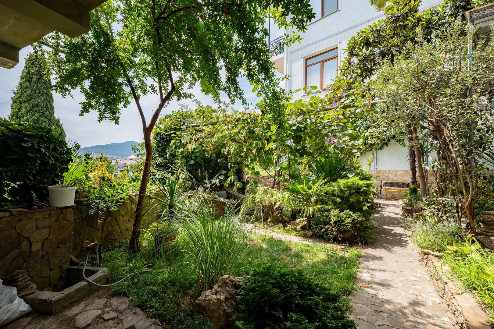 Студия люкс на Нагорной