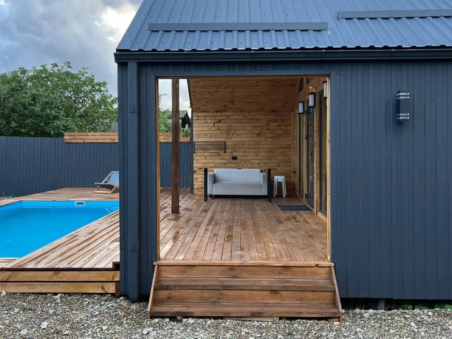 Частный дом Barn-House у леса с бассейном и банным чаном