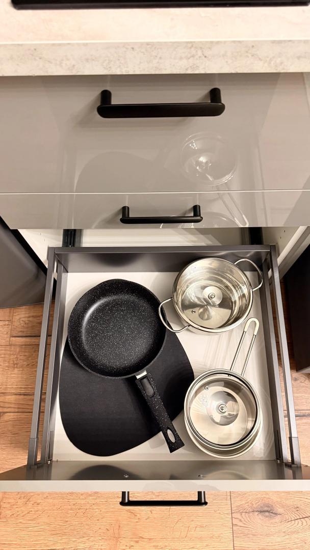 Апартаменты двухуровневые возле Кремля с парковкой