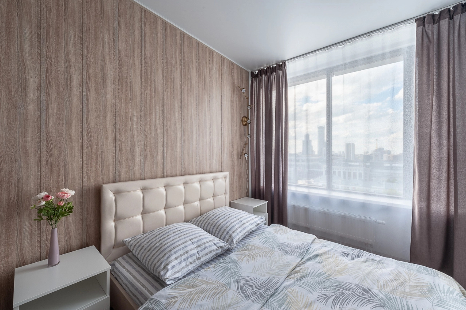 Апартаменты ApartHause с живописным видом на центр Екатеринбурга