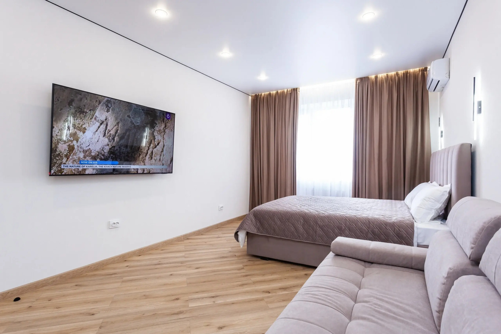 Апартаменты рядом с Парком Галицкого на улице имени Жлобы 139