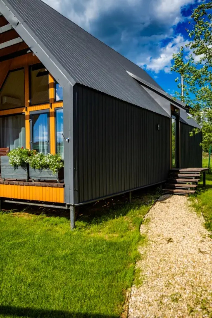 Частный Дом Барнхаус №5 с дровяной баней и горячим Чаном на 6 человек