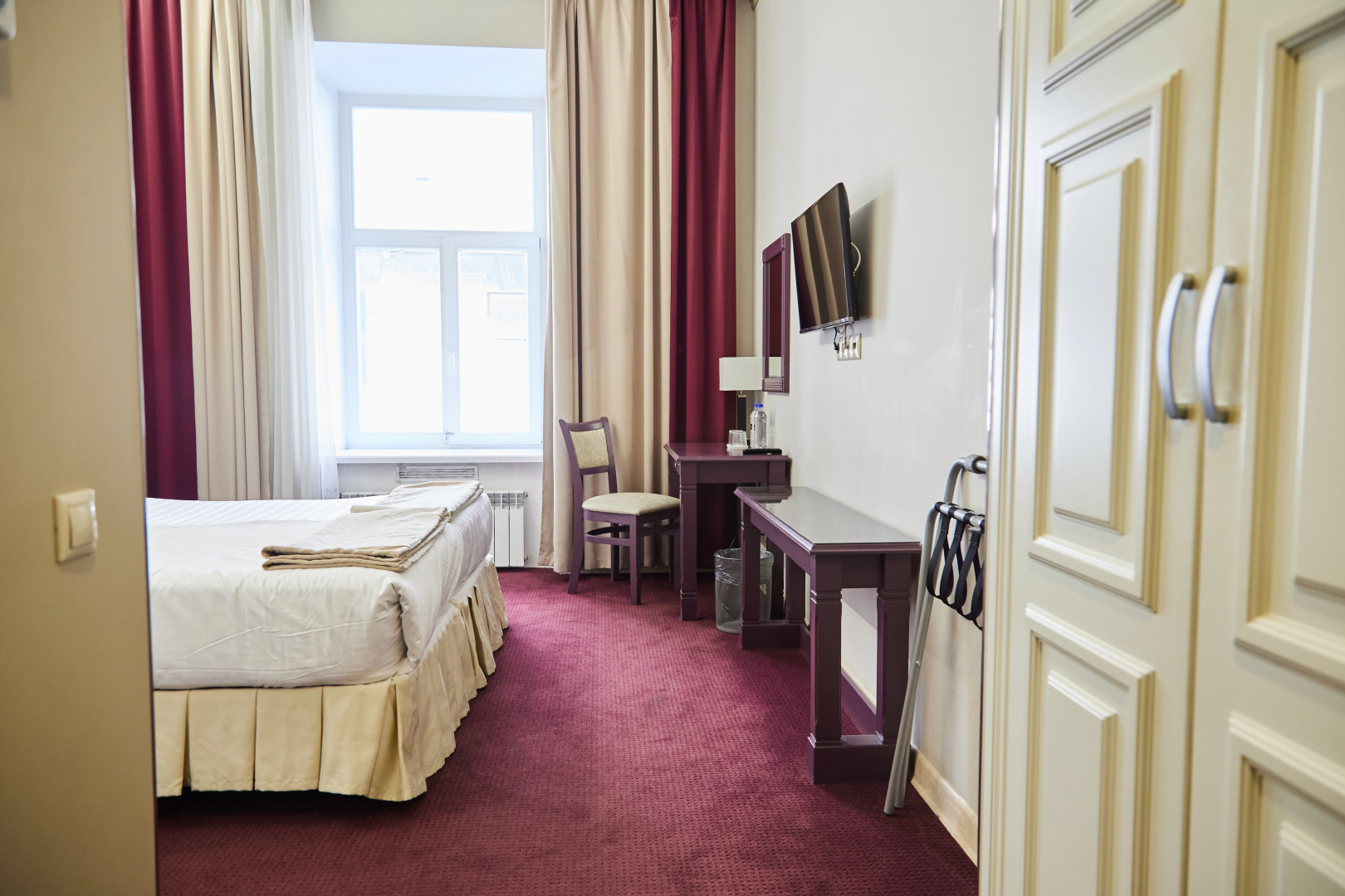 Отель Бридж