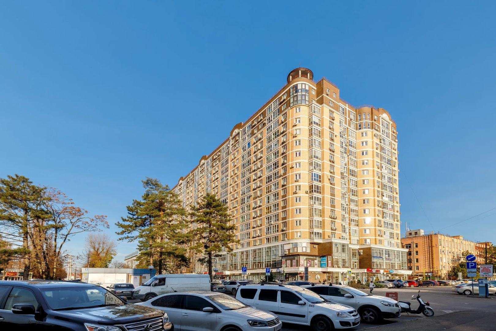 Апартаменты на улице Коммунаров 270