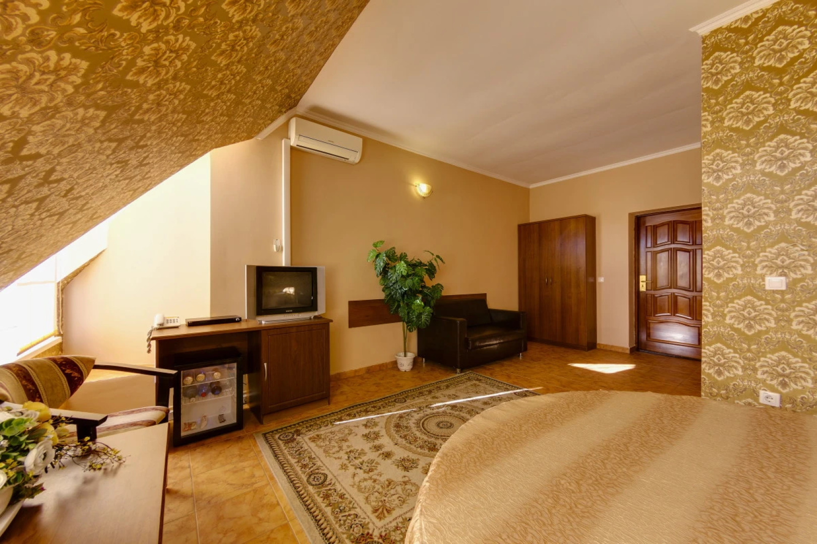 Отель Мартон Пашковский