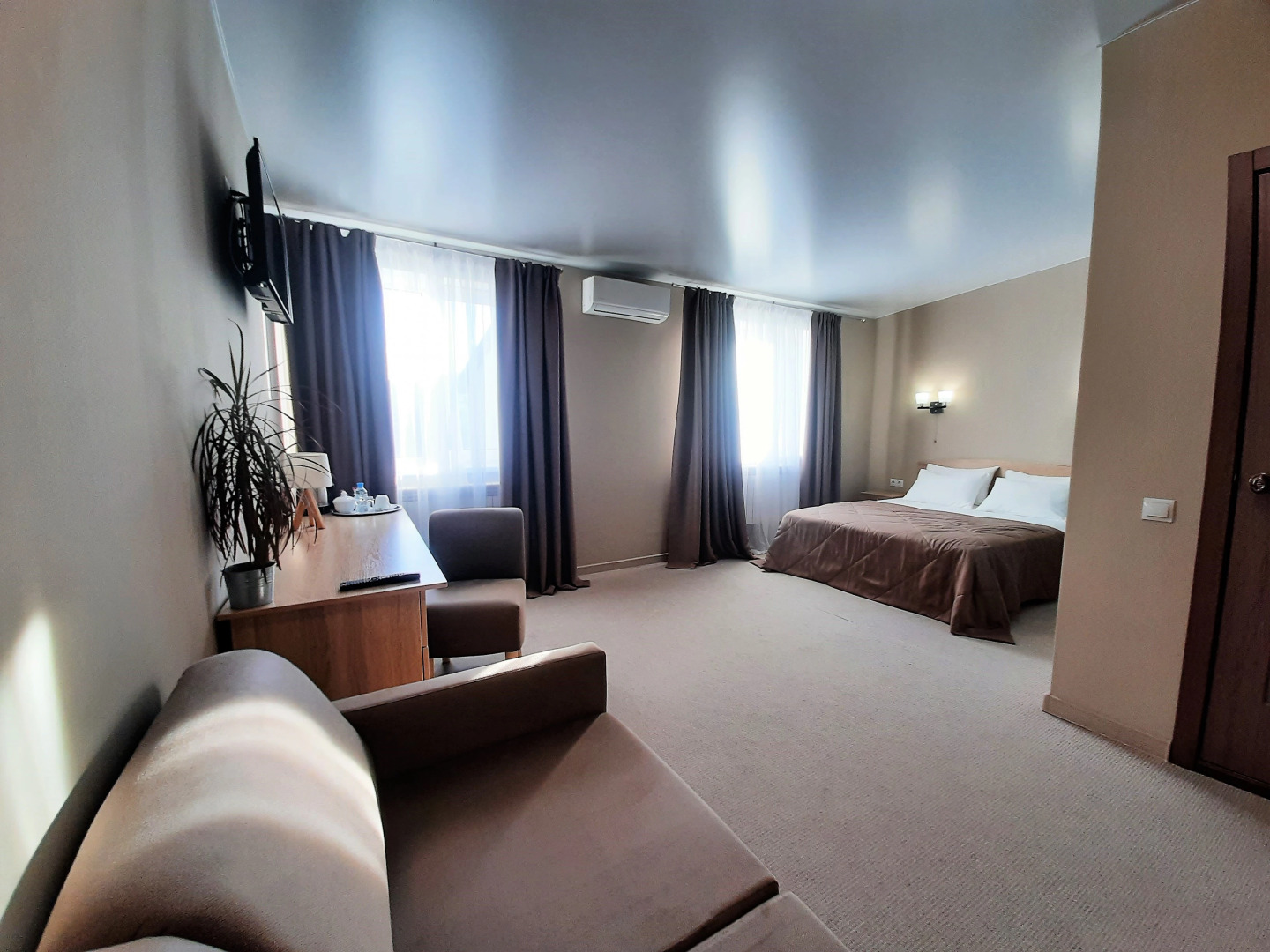 Отель Золотой шар