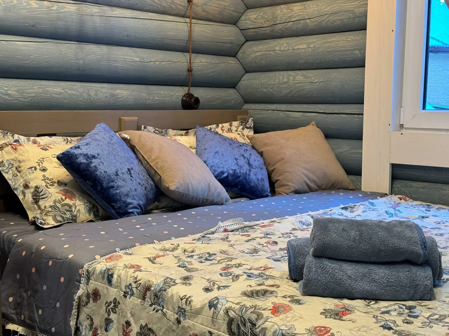 Частный дом У друзей сруб