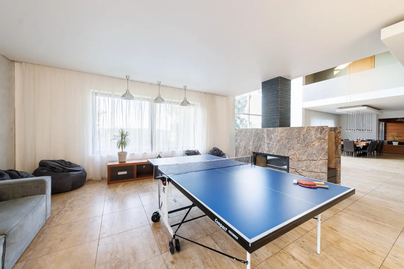 Коттедж Huse Современный с бассейном в Нахабино