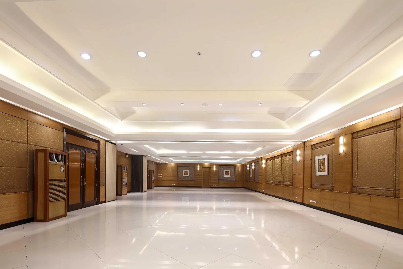 Отель City Garden Suites Manila