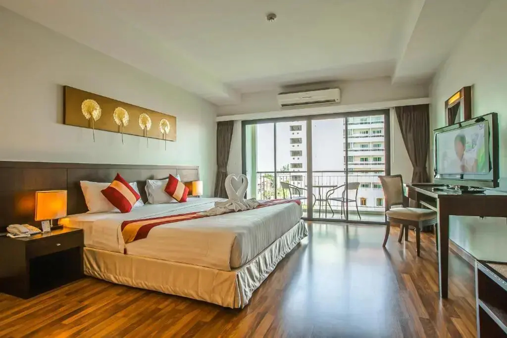 Отель Fifth Jomtien Pattaya