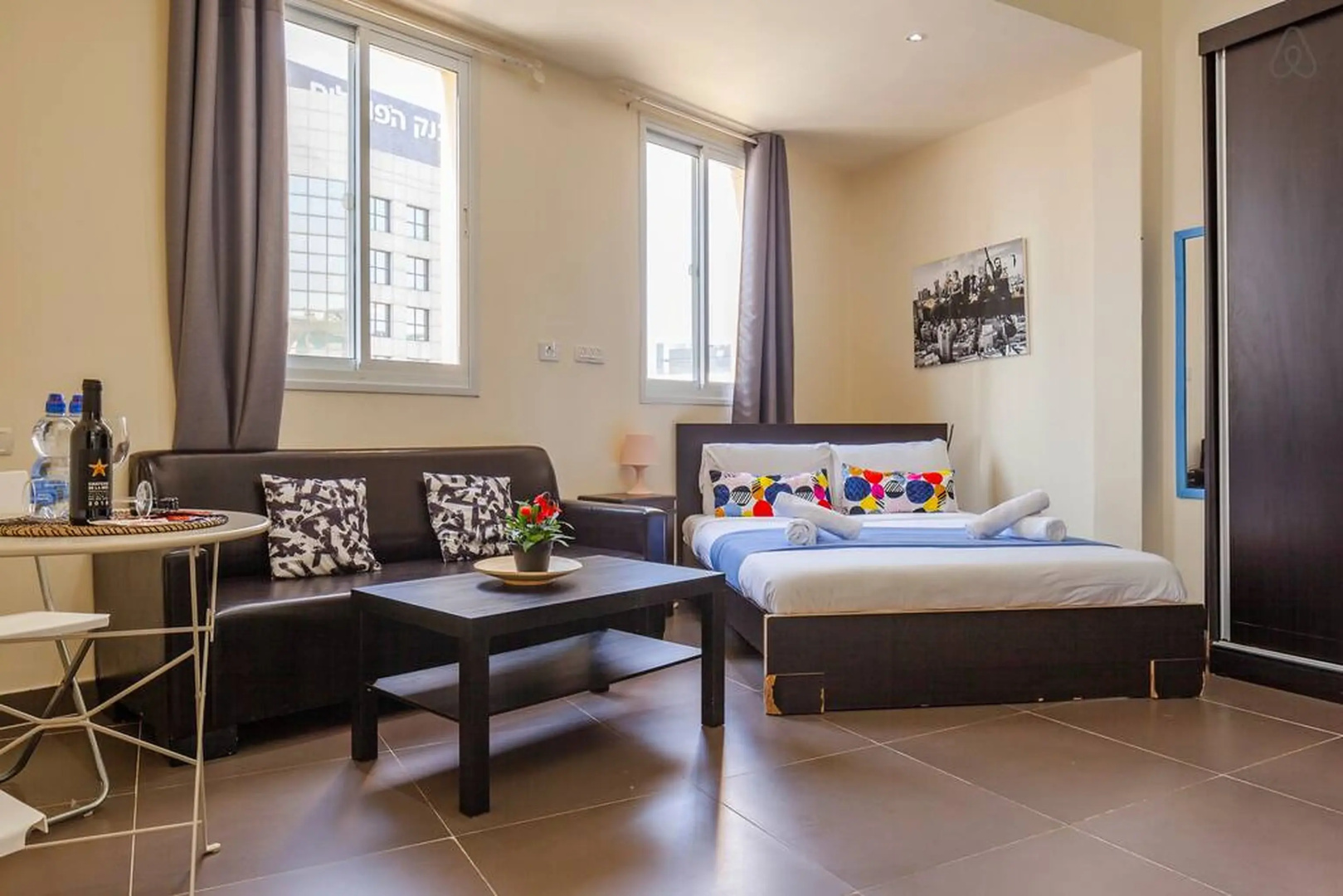 NHE Rothschild Apartments