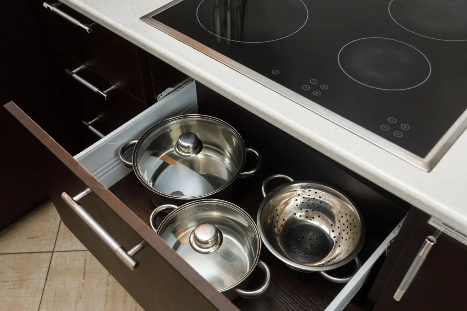 Квартира Монохром Гостиный Дворъ и Ко на Щорса 105