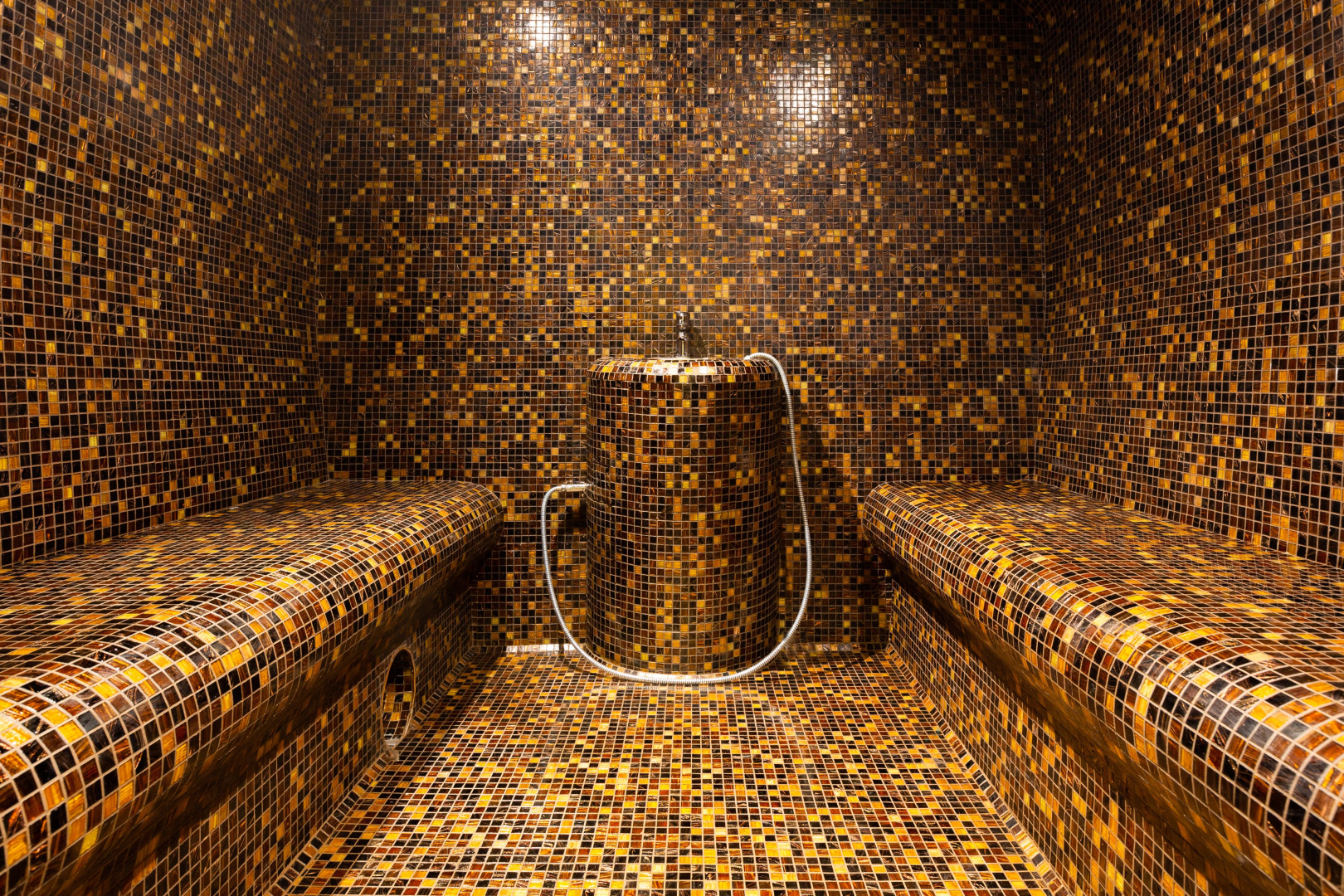 HolidayHall Samara Hotel