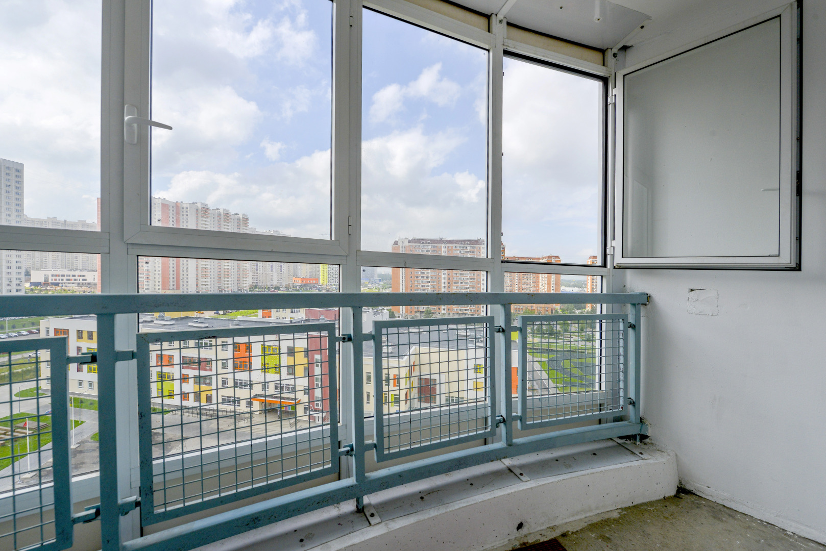 Апартаменты Ms Apts on Rodionova 3