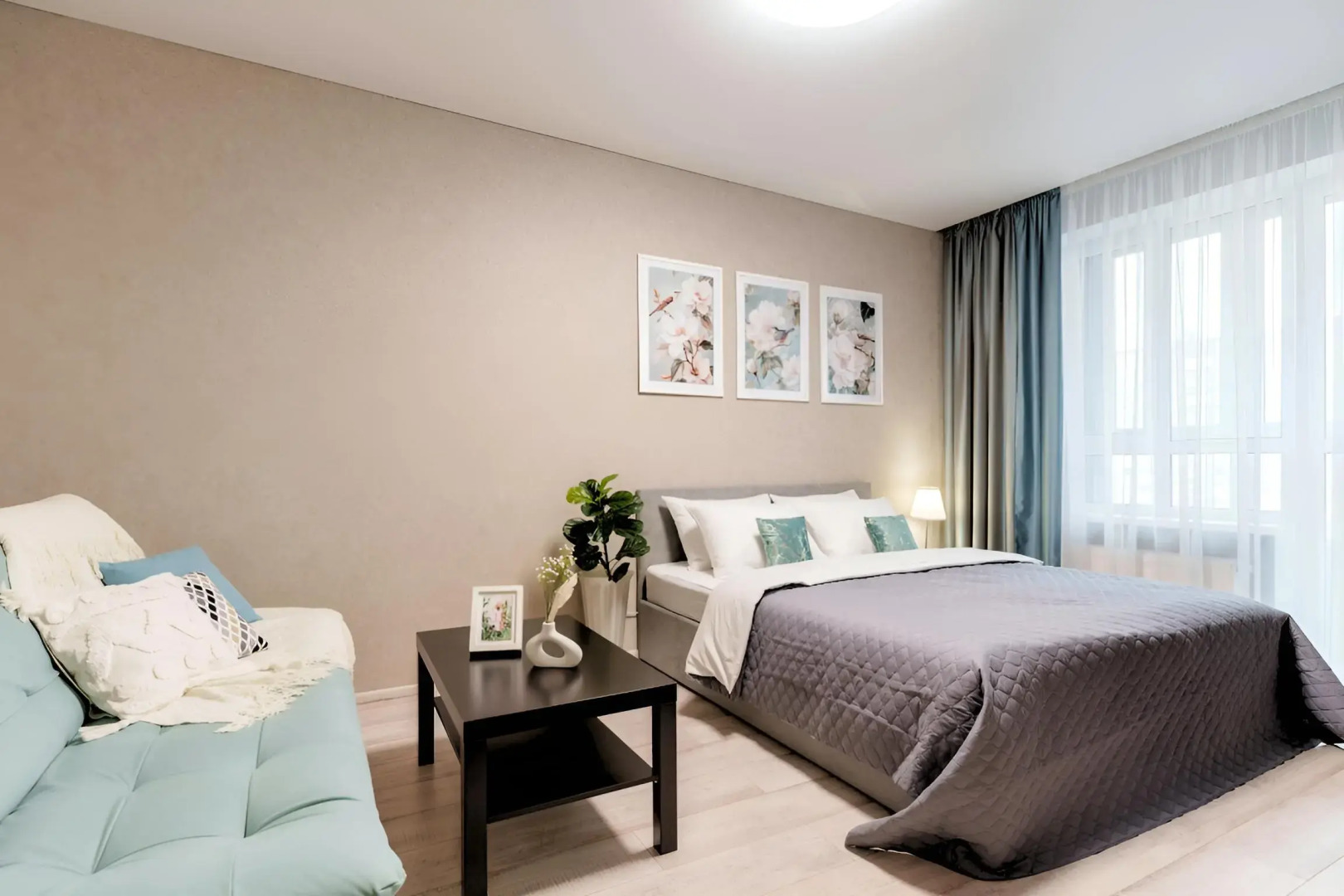 Квартира двухкомнатная у Парка Галицкого Апарт-Отелика на Героев Разведчиков