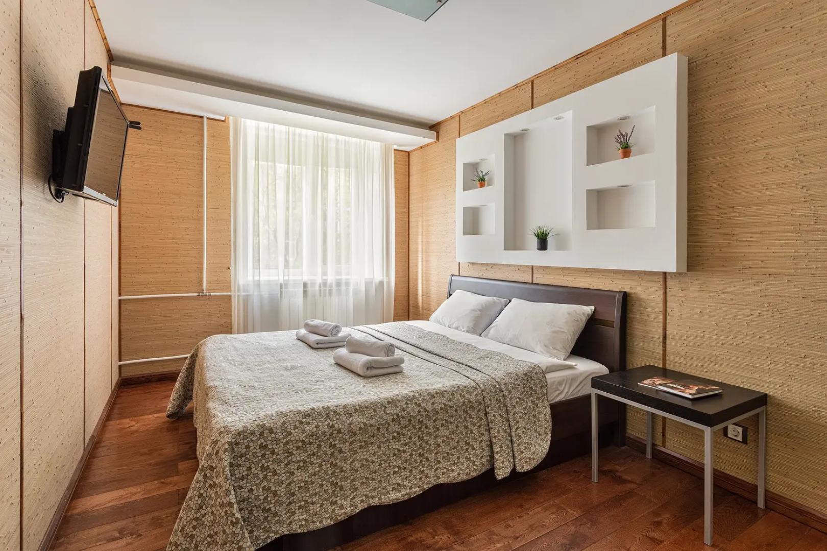 Апартаменты J&N Apartments Двухкомнатные с гидромассажной ванной Советская 10