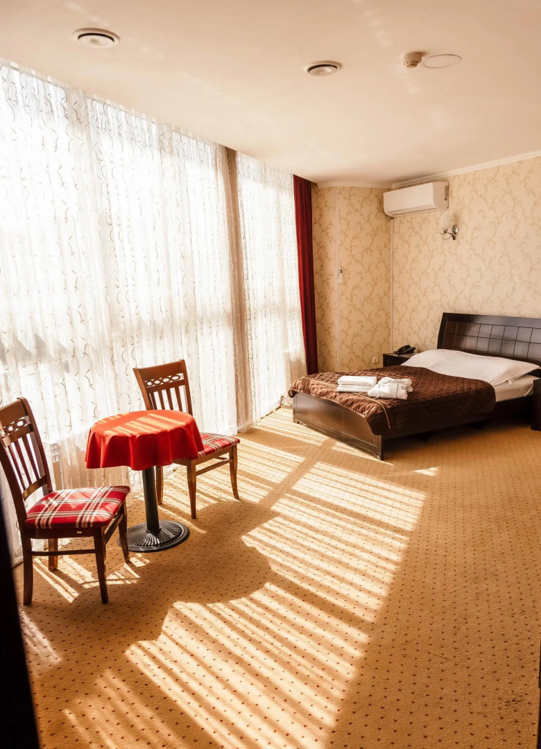 Отель Golden Palace