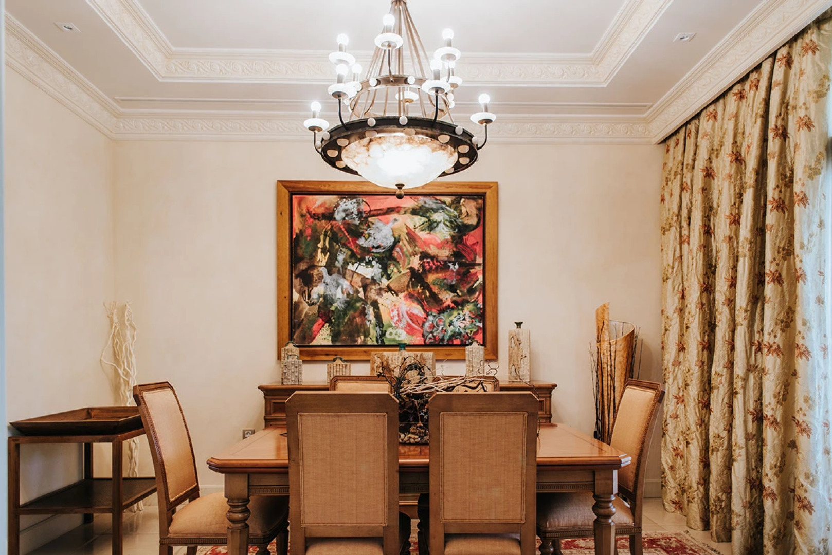 Luxury King Villa Apartments