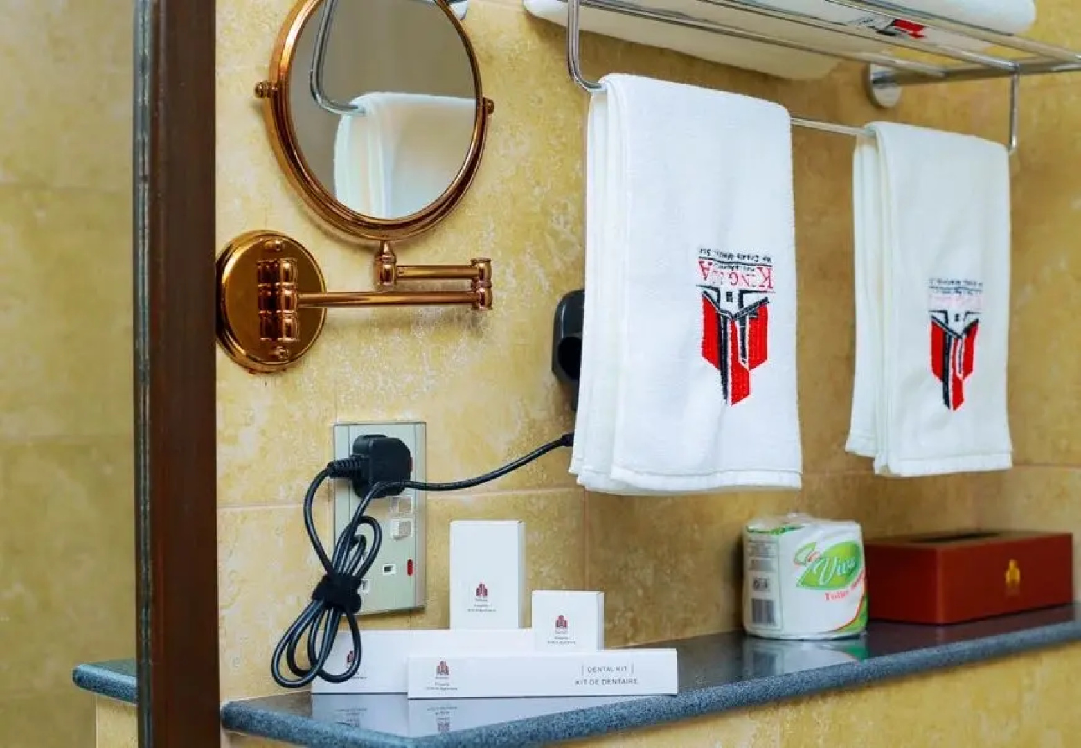 Отель King Jada Apartments & Hotel