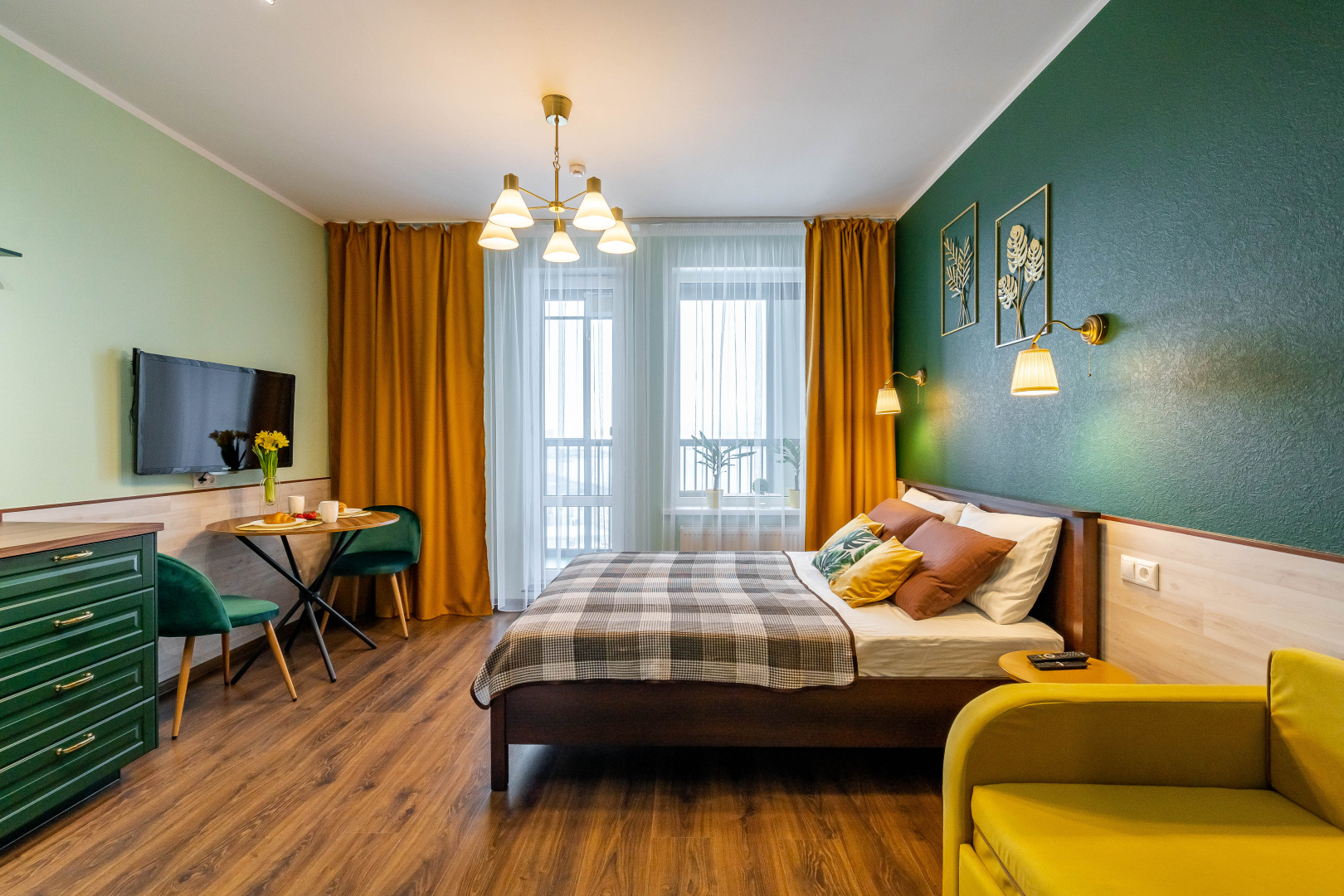 Апартаменты Green studio Emerald