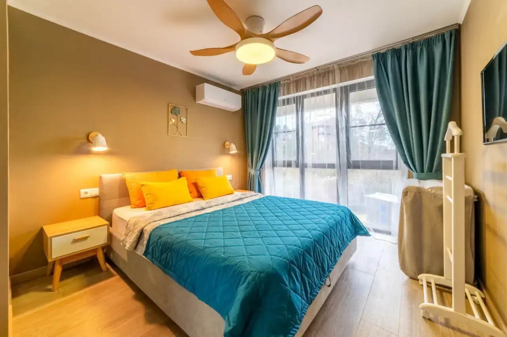 Апартаменты Двухуровневые около моря с бассейном в ЖК Морской квартал