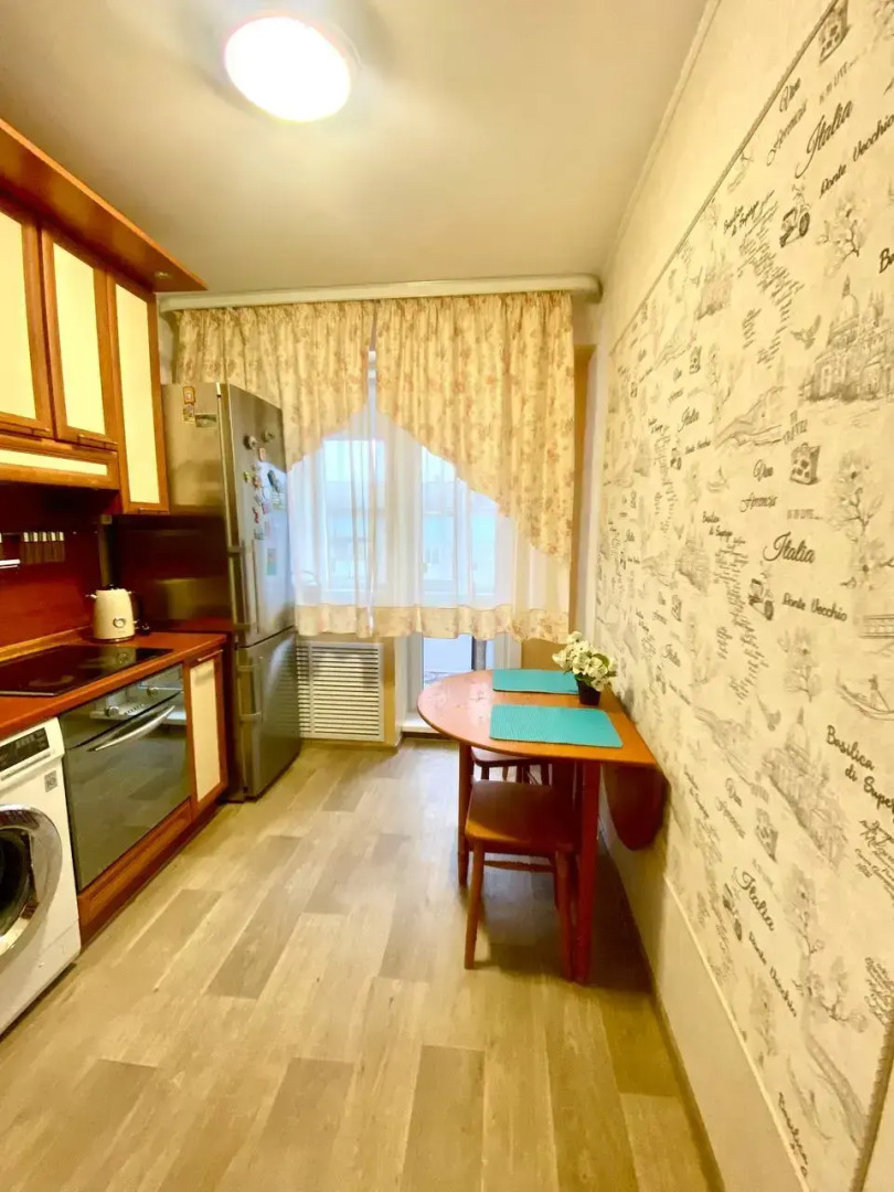 Апартаменты Двухкомнатная около Горного воздуха