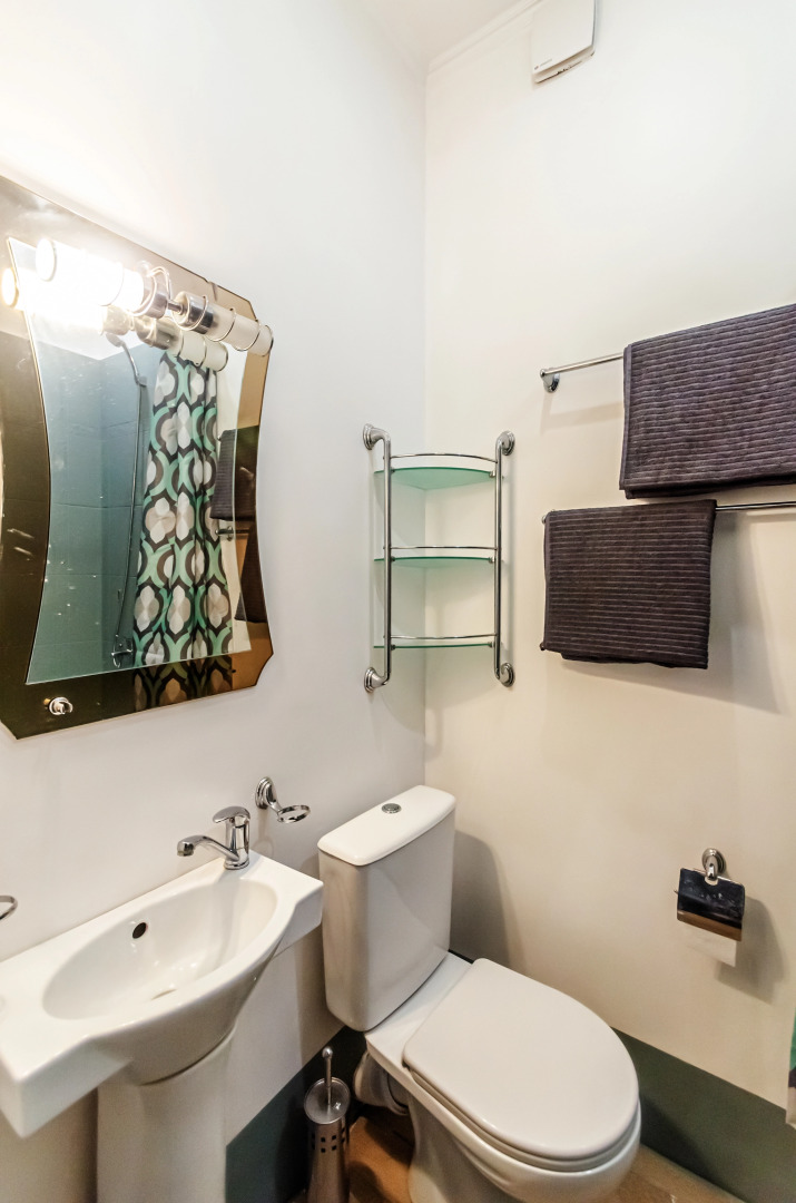 Апартаменты 1-к квартира (24) на Никитинской 108