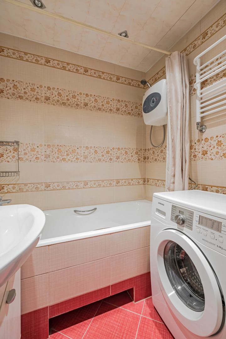 Квартира С тремя Комнатами и Кухней на Немиге