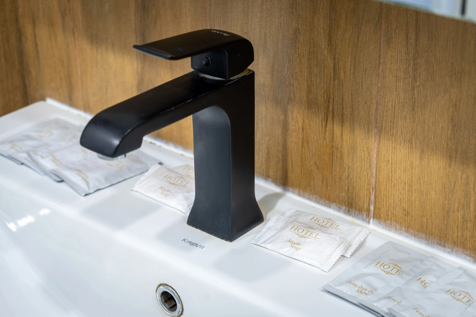 Квартира в эко стиле с собственным двориком для отдыха