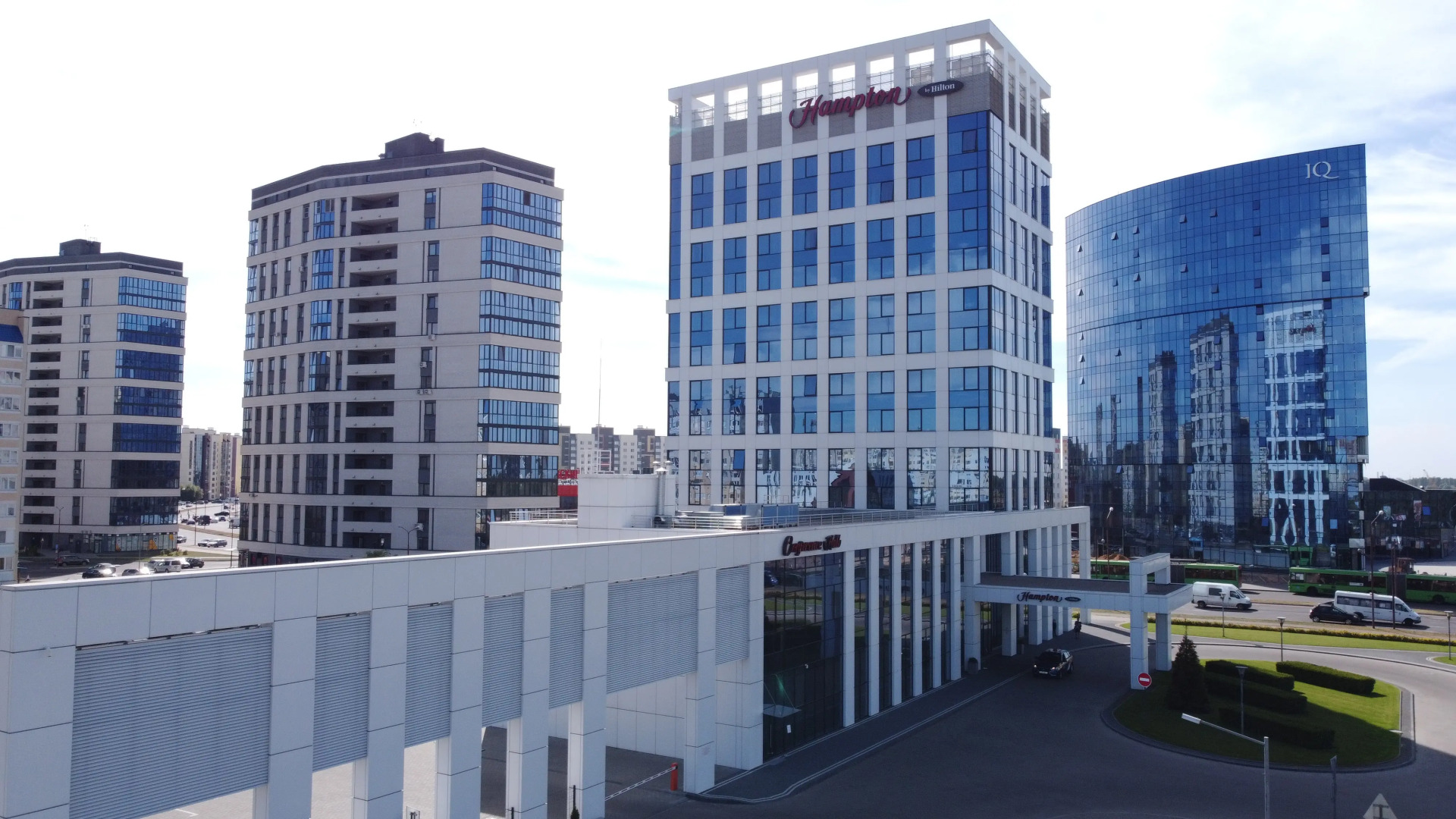 Отель Hampton by Hilton Brest