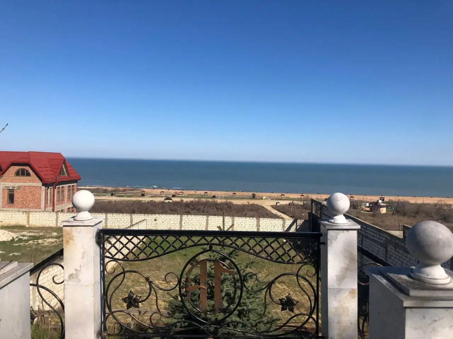 Частный дом у моря