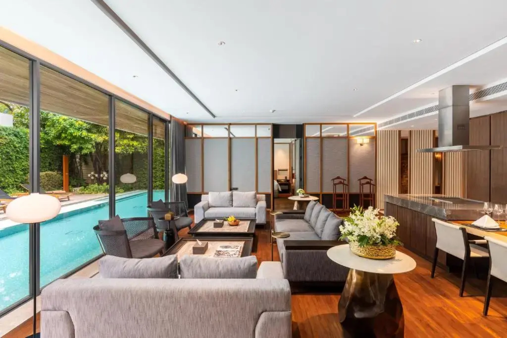 Курортный отель Villa Deva Resort & Hotel Bangkok