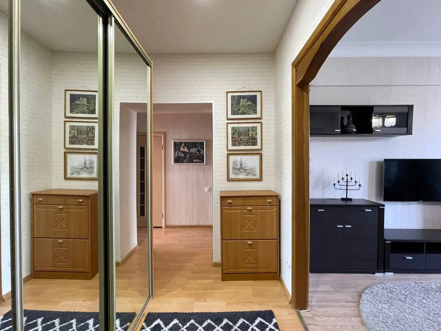 Апартаменты 2-комнатные HomeApart пр-т Независимости, 22