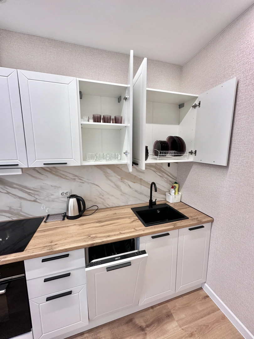 Квартира возле ТЦ Мега