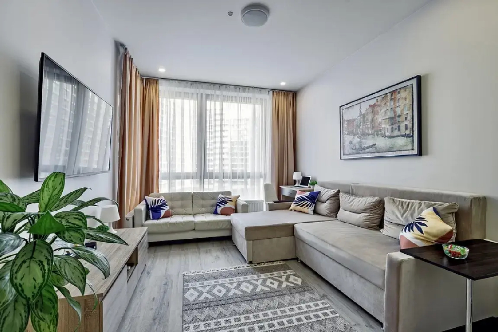 Апартаменты с видом на Москву 4