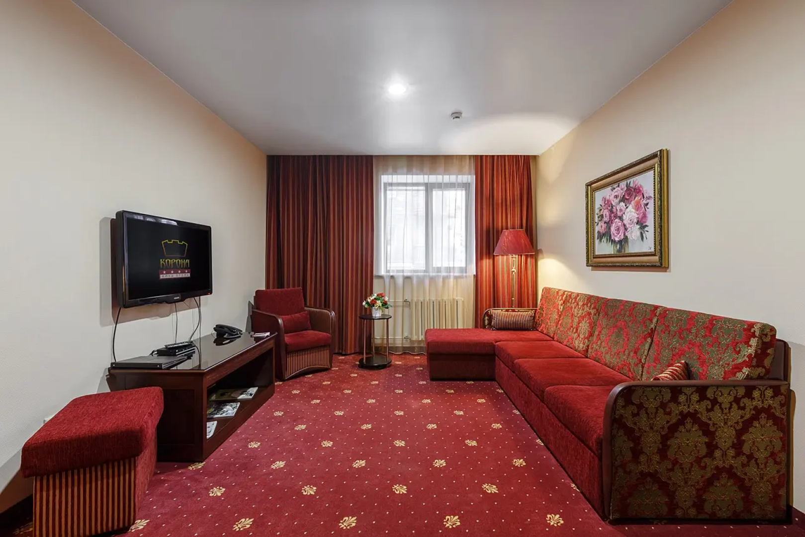 Клуб Отель Корона