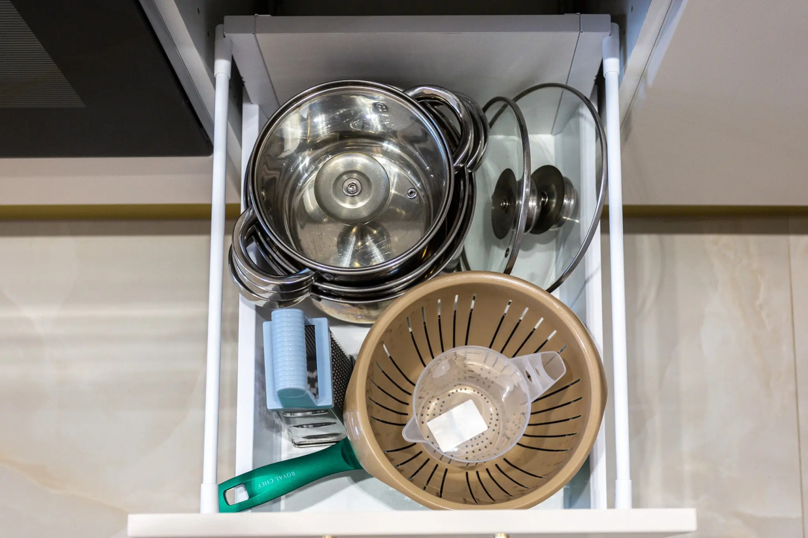 Квартира уютная двухкомнатная с балконом в мкр Кудепста