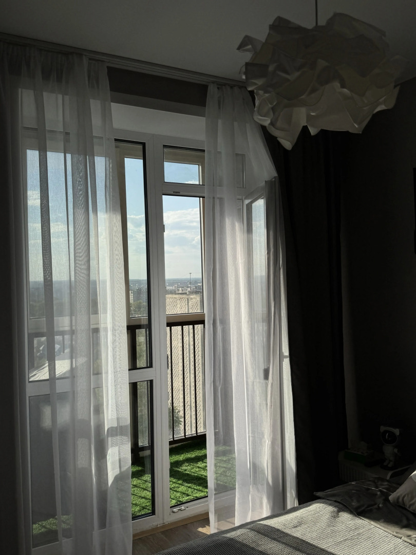 Апартаменты новые светлые с прекрасным видом на город