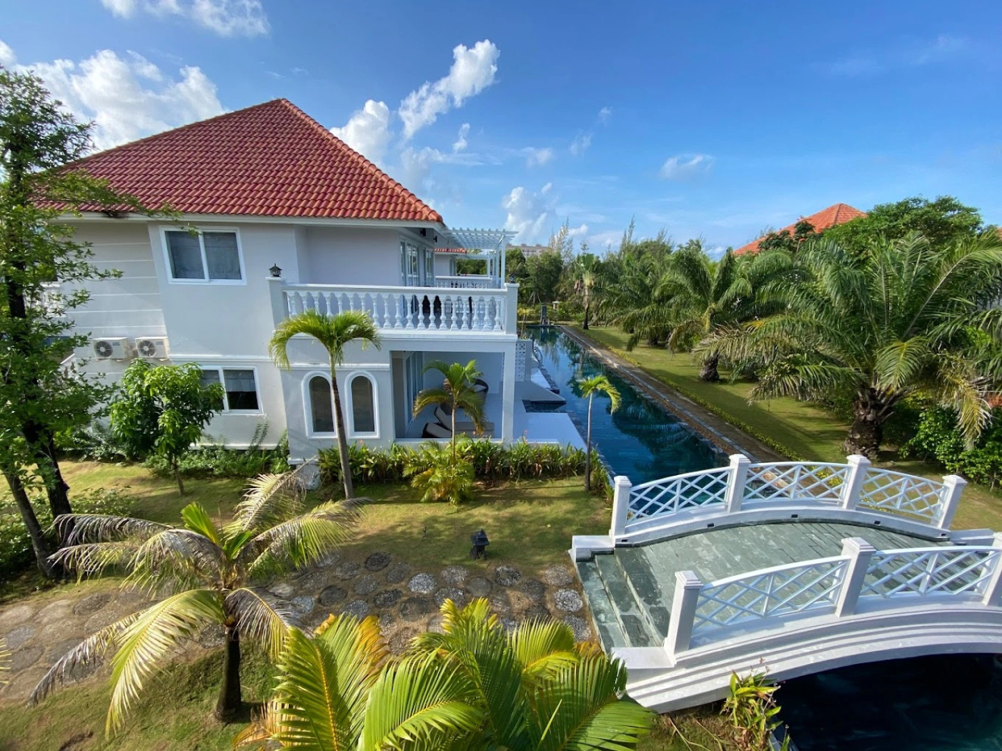 Курортный отель Mercury Phu Quoc Resort & Villas