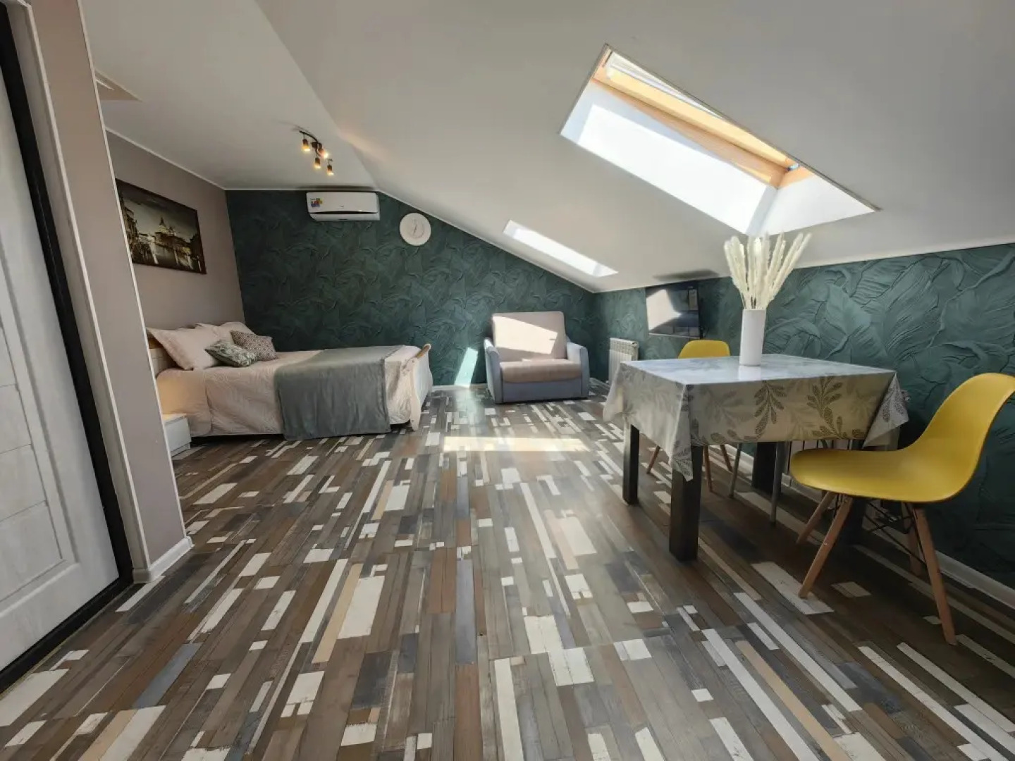 Апартаменты 4 на Самсоновской 117