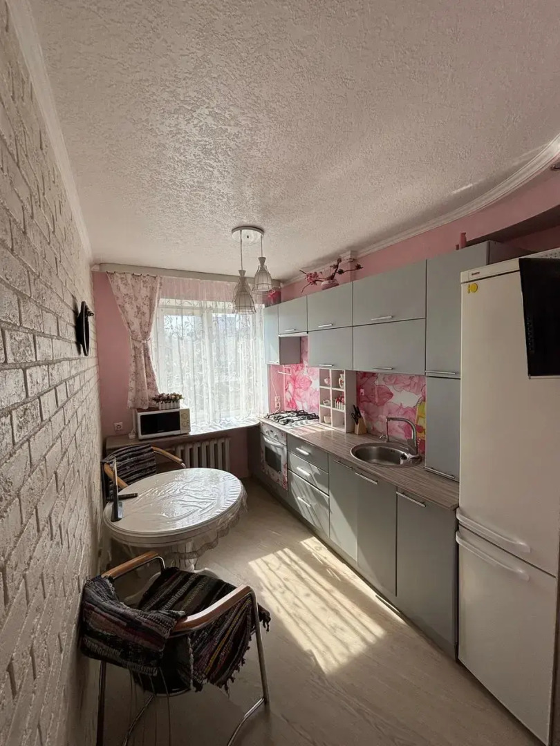 Апартаменты на проспекте Победы 17