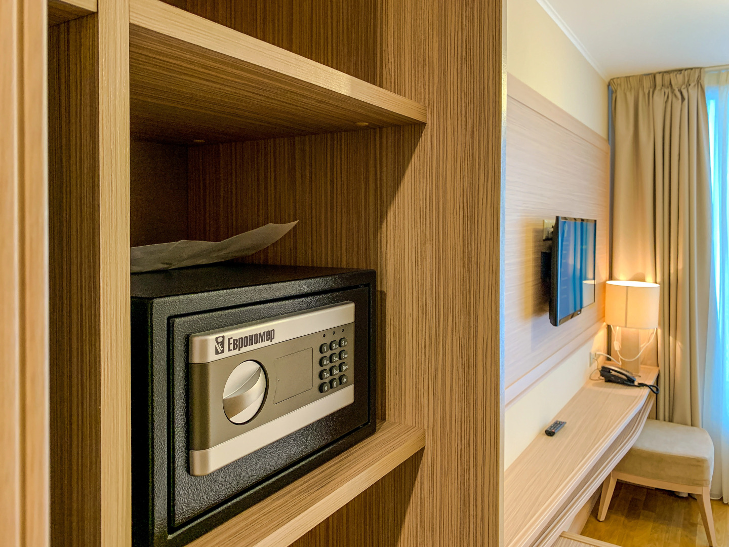 Отель Таврический