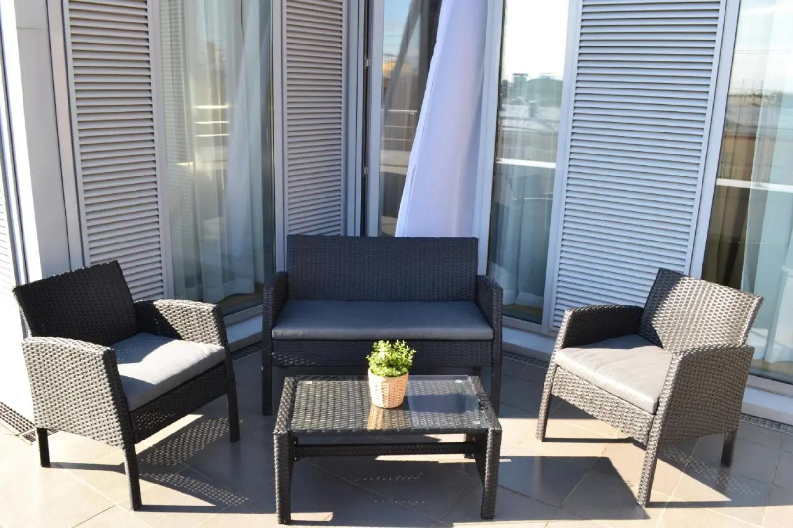 Отель Harbor Club